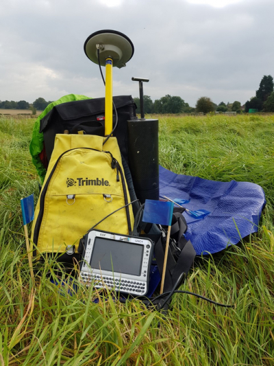 The Groundhog Fusion System trialled at Roman Silchester. Credit: University of Reading 伽马射线分光计和背包的照片