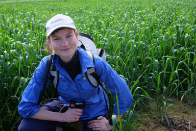 Ruby Hume taking soil measurements in the field. Credit: Ruby Hume, The University of Adelaide
